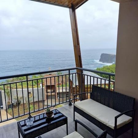 Charment Appartement Avec Vue Sur Mer Петит-Иль Экстерьер фото