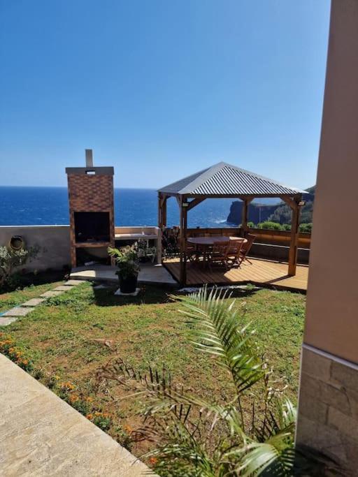 Charment Appartement Avec Vue Sur Mer Петит-Иль Экстерьер фото